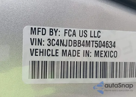 2021 Jeep Compass Latitude 4X4 from USA, damaged, VIN 3C4NJDBB4MT504634